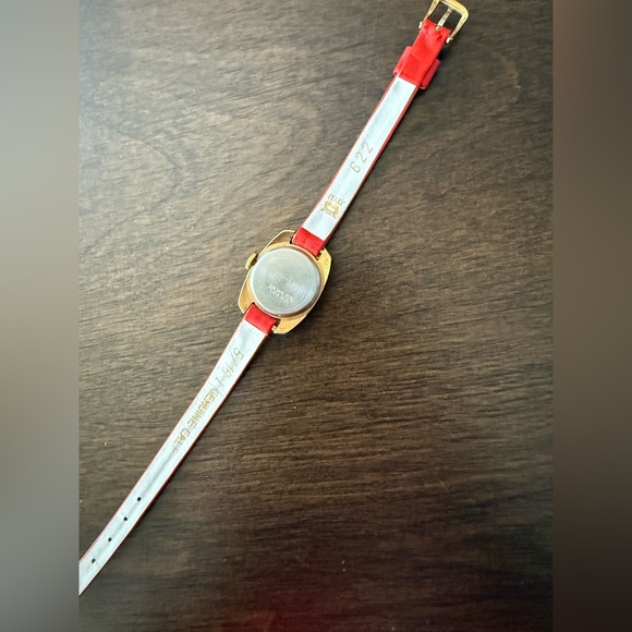 Awesome and unique vintage ladies Timex watch - Picture 5 of 6